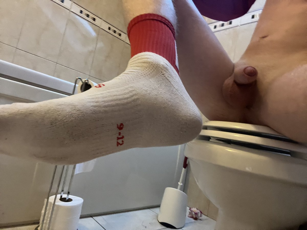 teenalphajay's tweet photo. Its fag tax friday boys. Get in my dms and get sending and worshipping this barely legal irish alpha 💸💪🦶 #findom #finsub #teen #irish #fag #cashfag #feet #gaa https://t.co/cNOELF0ZUw
