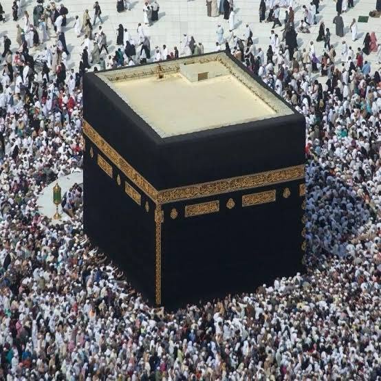A_officialk1's tweet photo. The Holy Kaaba. https://t.co/UlJgi4TYjz