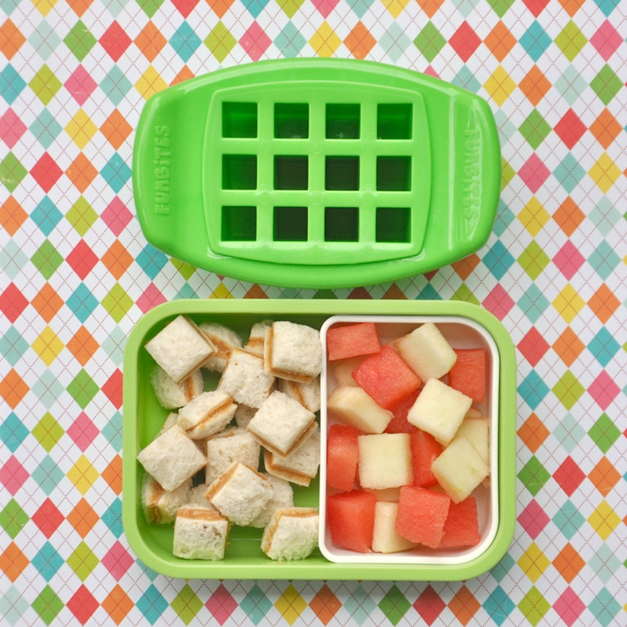 funbites's tweet photo. POV: mealtime can be a struggle for moms and kids. Solution: make mealtime fun and enticing with FUNBITES sandwich cutters. Best Mom Hack under $10 on Amazon available today. #AmazonFinds #MomLife#LunchboxIdeasforkids #Healthysnacks #PickyEater #KitchenHack #FunBites #MomHack https://t.co/BN9WrfkYLV