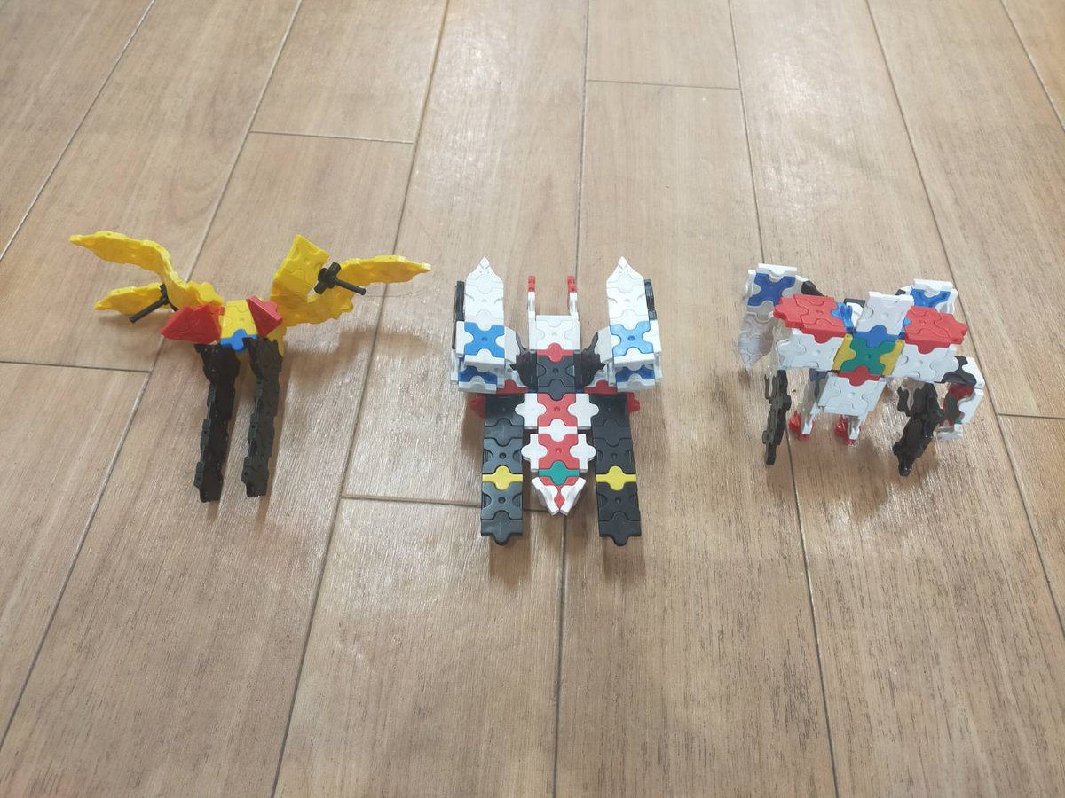 AKP961's tweet photo. 最近の息子作品
右からウィングゼロ、ネオバードモード、何か分からず https://t.co/hvgTGUStfH