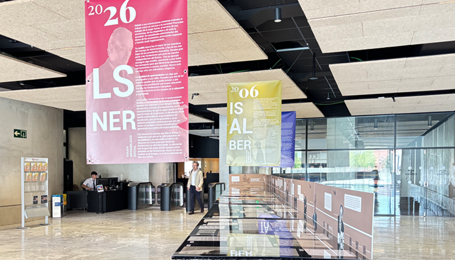 unavbiblioteca's tweet photo. Nueva exposición organizada por @ArchivoUNAV:
«Luis Valls-Taberner (1926-2006): Un banquero solidario»
🗓️ hasta septiembre 2026
📍Biblioteca Central

https://t.co/1wxh3MKUcc https://t.co/2vddvdYBCg