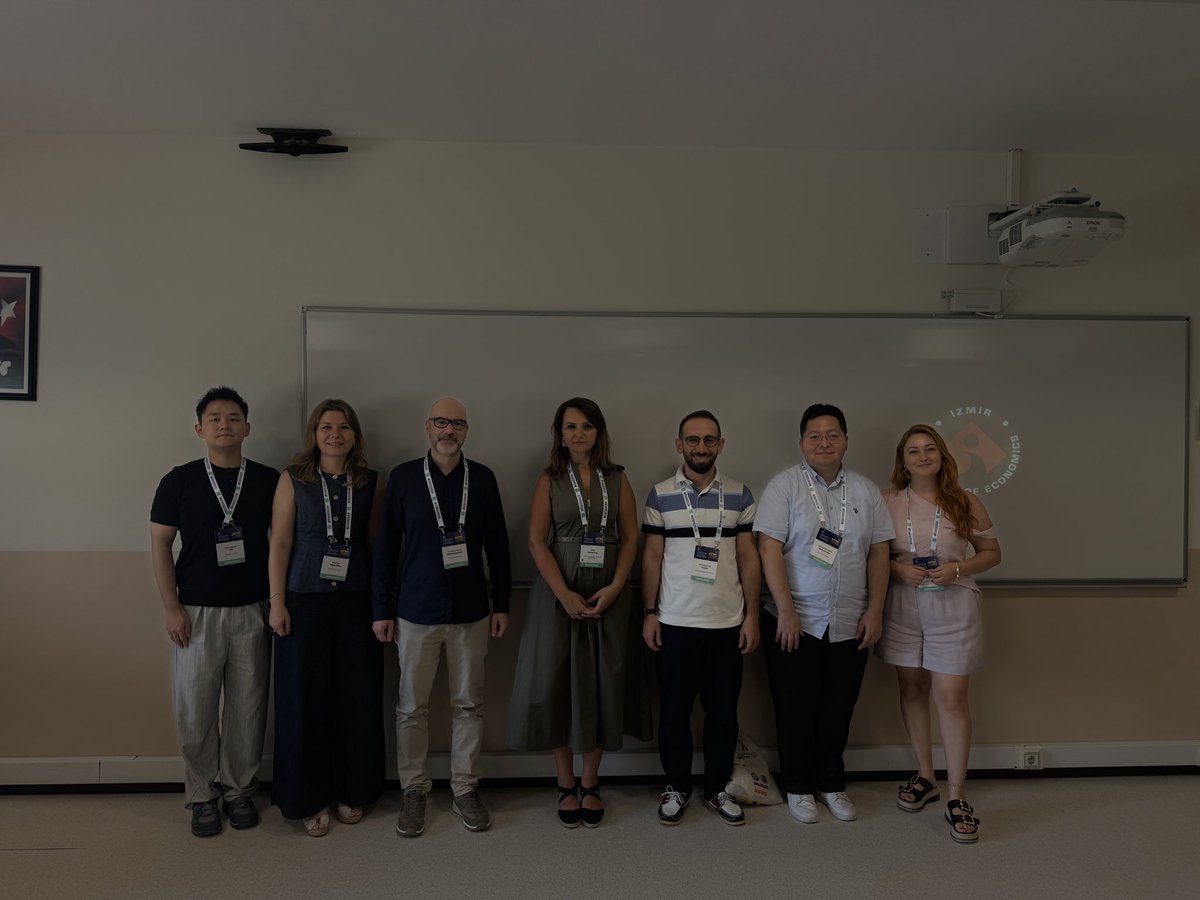 emelparlar2's tweet photo. #ewis 2026 Izmir was very productive and enjoyable. It was wonderful to reconnect with our former students and colleagues, exchange ideas, and spend time together. My sincere thanks to the organizers for making this gathering possible. Looking forward to seeing everyone again.🖐️ https://t.co/U6gYJ9ln3o
