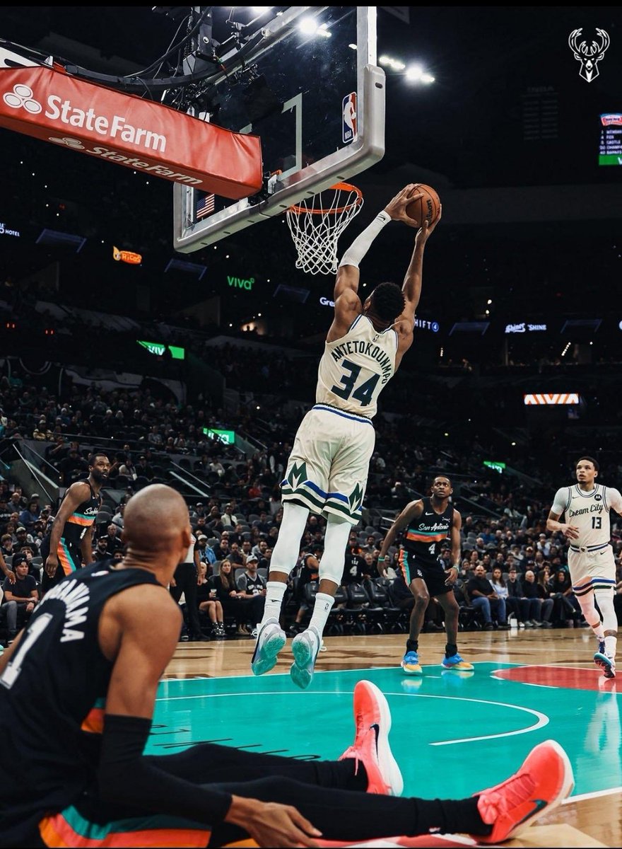 Emmanuelusoneg2's tweet photo. Shai Gilgeous-Alexander – One of the NBA's elite guards, known for his scoring, playmaking, and leadership. https://t.co/VekkI8iczK