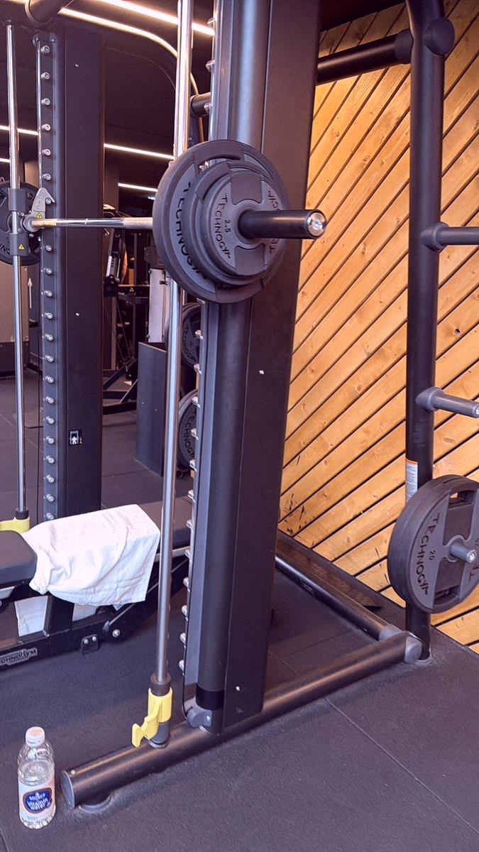 RioSatoshi's tweet photo. おはよう☕️。朝イチでジム行ってきた🏋️ https://t.co/v7K8p9vM1i