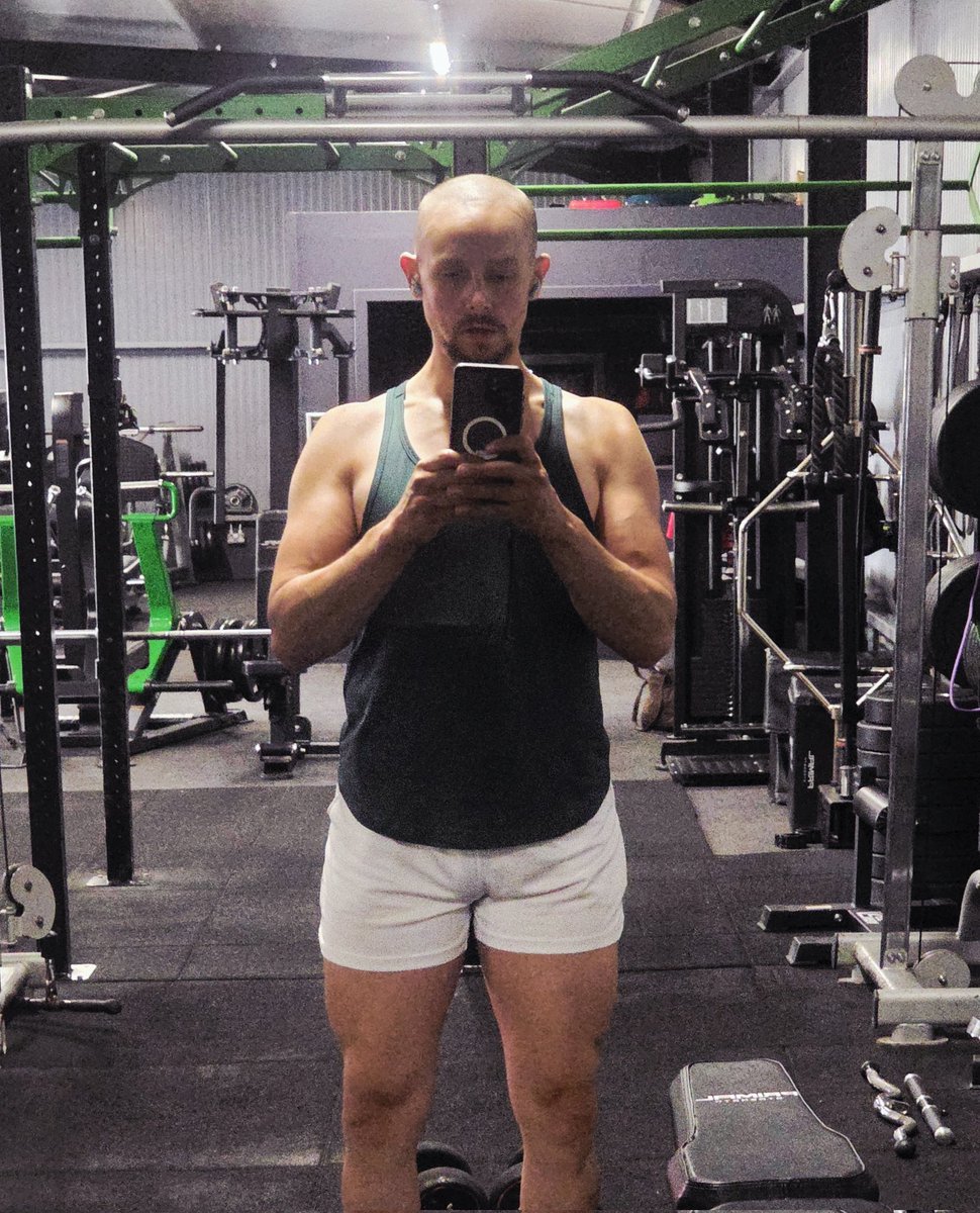 gayscot34's tweet photo. https://t.co/VyzywE3w0x