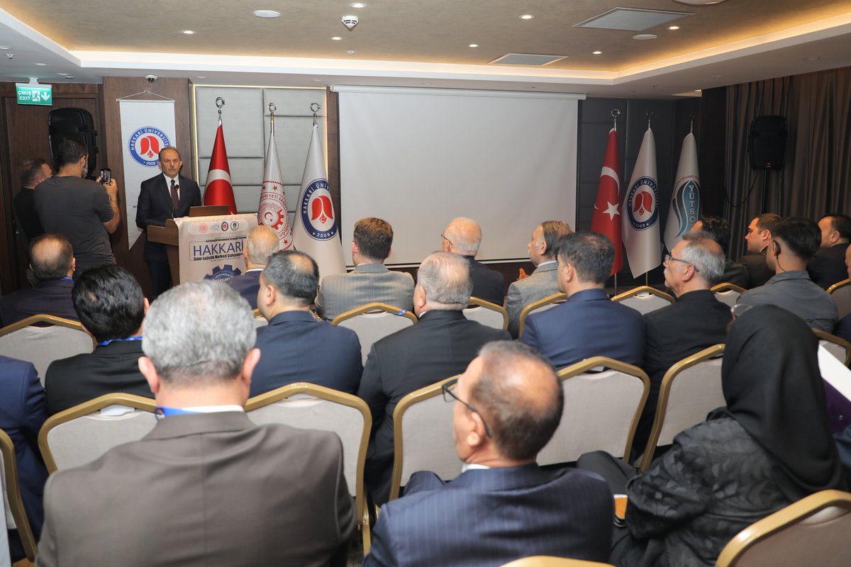 vantsokurumsal's tweet photo. Meclis Başkan Vekilimiz Mehmet Faruk Altınal; Stratejik Konumdan Stratejik Yatırıma şiarıyla Yüksekova İlçesinde düzenlenen "Hakkari Sınır Lojistik Merkezi Çalıştayı"na katıldı.

@NecdetTakva @MehmetFaruk_Van https://t.co/o4RBz9ENii