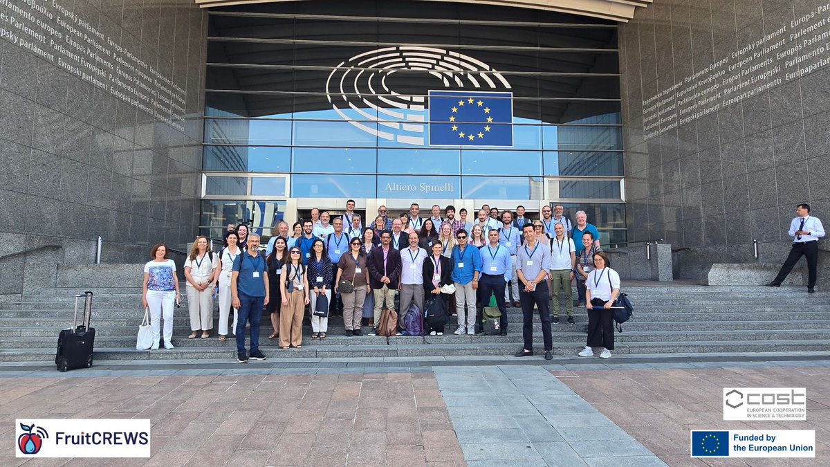 FruitCrews's tweet photo. 🇪🇺🌱 From 23–25 June, the #FruitCREWS community gathered in Brussels for its Final Event &amp; Final Workshop at the European Parliament Info Hub 🏛️

📖 Read more: https://t.co/eilaA06Pf3

📄 Read Press release here: https://t.co/yev9AAzCtC https://t.co/9edq2yUo1I