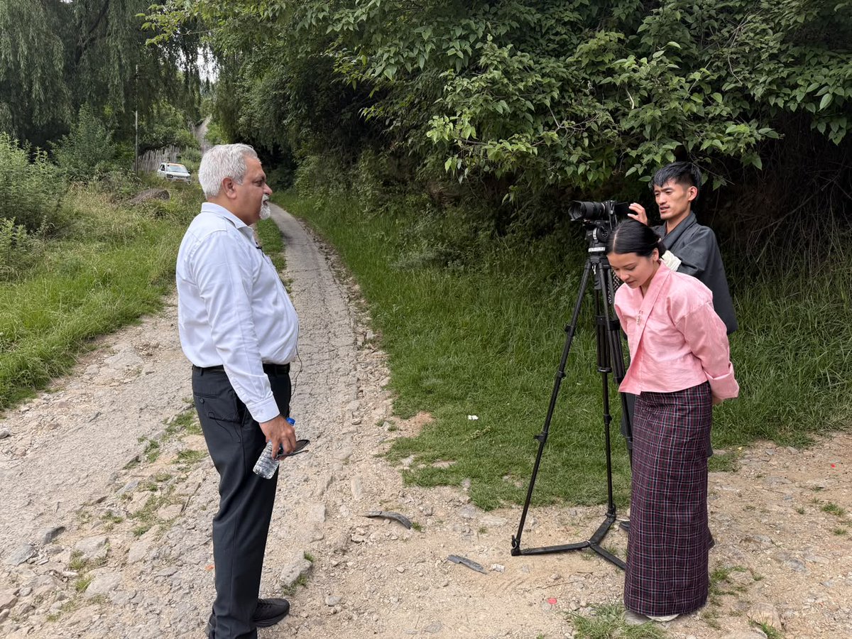 cdri_world's tweet photo. 🎥 Media Interactions:

The mission and simulation drew significant regional media coverage, with the DG speaking to @BBSBhutan and @KuenselOnline, and on a panel on #resilientinfrastructure that underscored the sustained investment in resilience.

Together, these engagements reflect a shared commitment to a safer, more resilient Bhutan through partnership and preparedness.