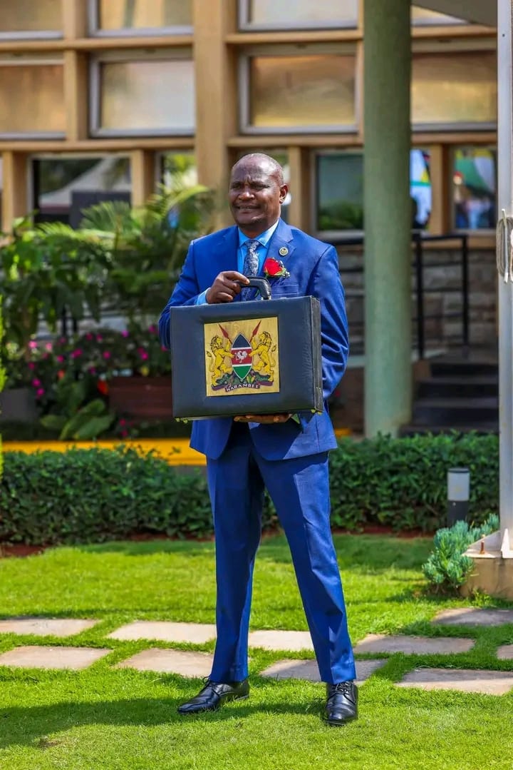 AmoPsychic's tweet photo. Better financial governance means better service delivery. Through improved budget management, enhanced transparency and accountability, CS John Mbadi continues supporting efficient allocation of resources. CSMbadi Track Record #InOneYearofJohnMbadi #ThisManMbadi https://t.co/apDLvXvWwl