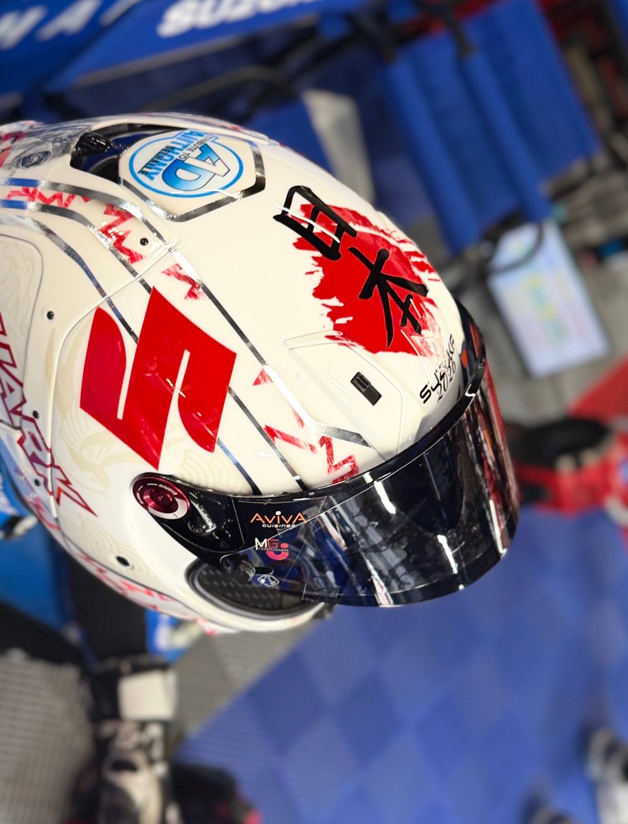 ちなみにマッソン選手のヘルメットは鈴鹿8耐スペシャルカラーだそう