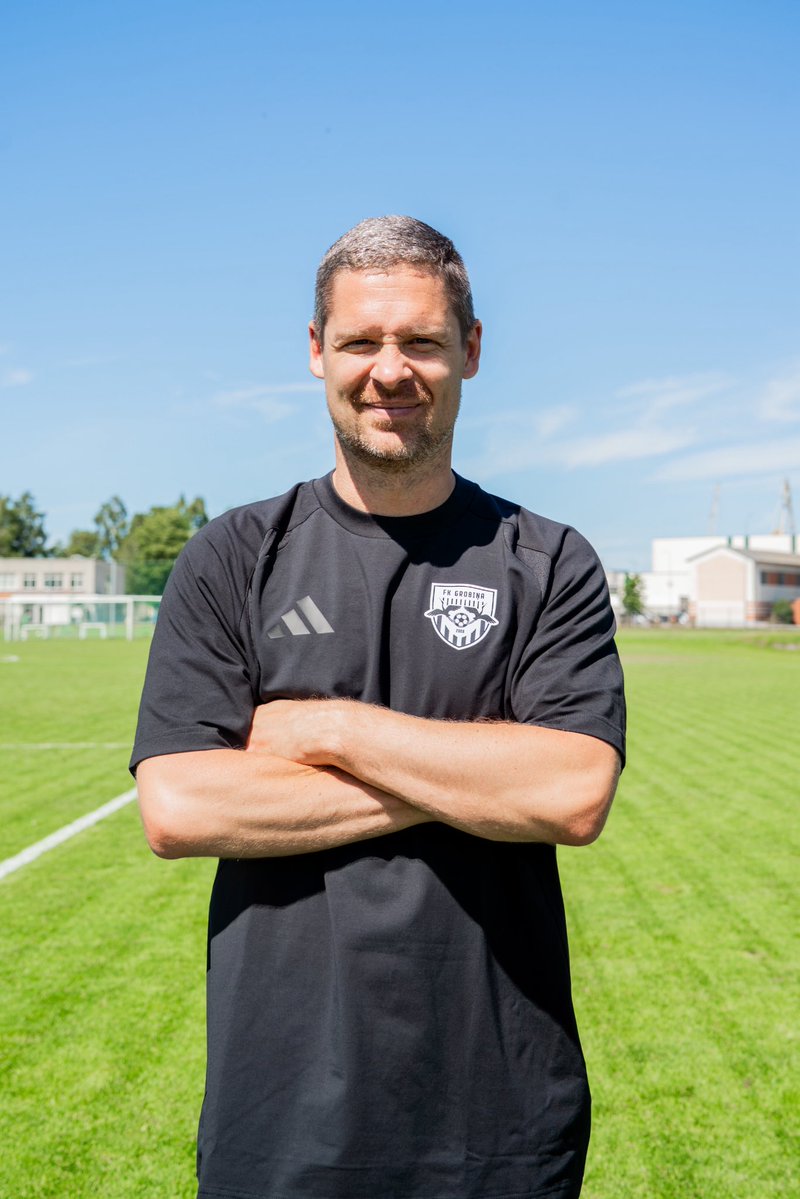 FkGrobina's tweet photo. Esi sveicināts komandā! 

Oficiāli - FK Grobiņa treneru kolektīvam pievienojas Sergejs Kožans. https://t.co/pXHr5hdRN0