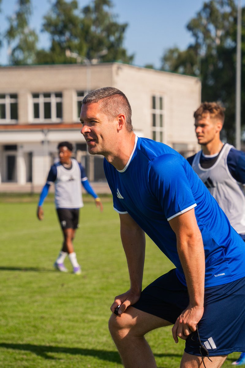 FkGrobina's tweet photo. Esi sveicināts komandā! 

Oficiāli - FK Grobiņa treneru kolektīvam pievienojas Sergejs Kožans. https://t.co/pXHr5hdRN0