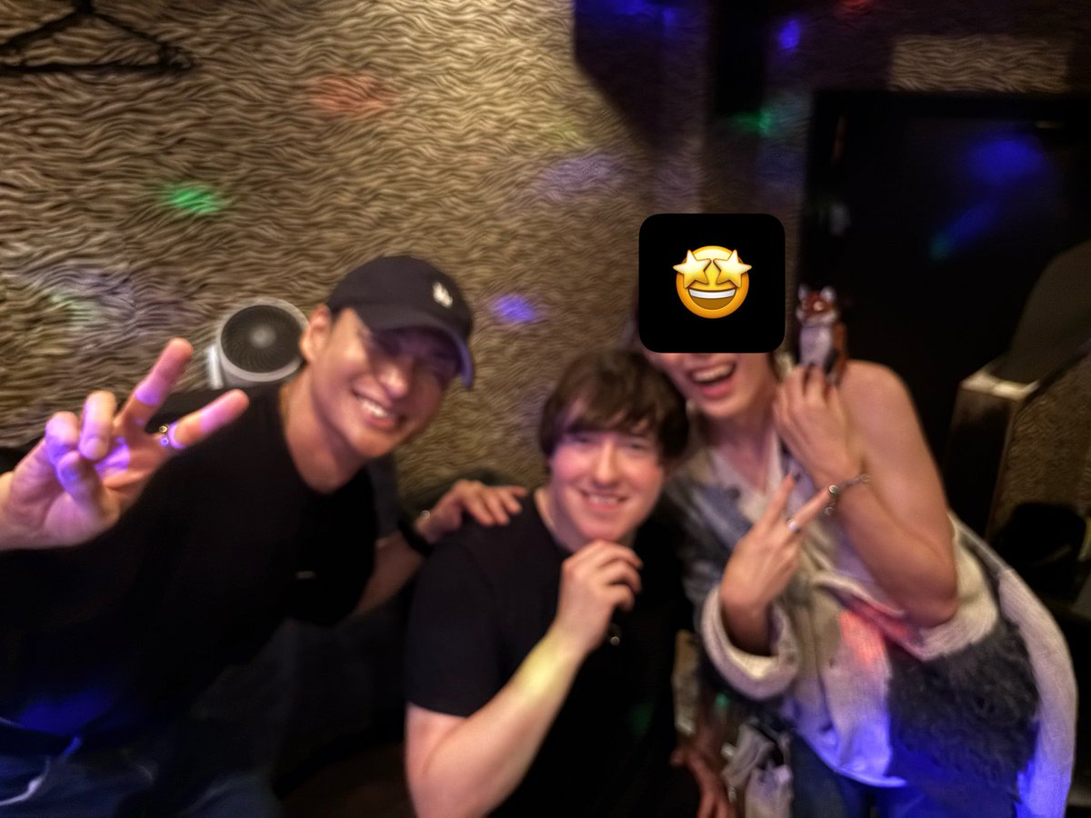 Hunterboss_0603's tweet photo. 💖7月3日(金)HUNTER💖
この後➡️➡️22時OPEN‼️です⭐️⭐️
今宵はBOSS😎🌈🌈
　　　リョウ🤠🌺🌺
　　　スコット🥳🌷🌷
楽しく！お待ちしておりまーす(*☻-☻*)
👏👏チリンチリン🔔🔔🔔ww
スタッフさん大募集‼️
週1〜未経験🆗👍👍0663123277☎️ https://t.co/vC8Tml9s5c