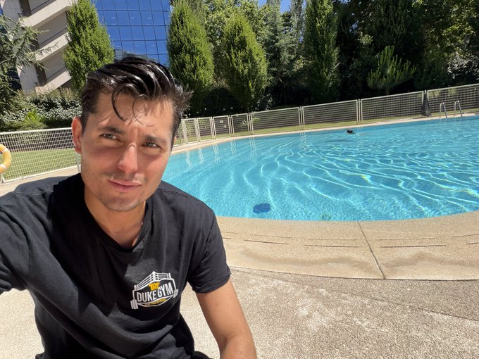 cachaolote's tweet photo. @alfonsopmedina Dos minutos buscando en internet me ha costado encontrar que casi con total seguridad se encuentra en esta piscina: https://t.co/6gkJstXe8g https://t.co/H8V4luPZ77