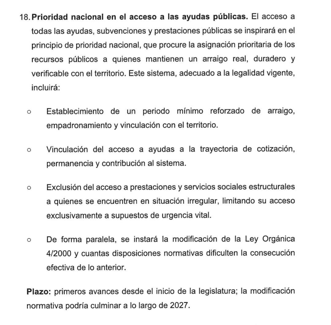 neosxrpientx's tweet photo. Islamofobia como punta de lanza de racismo institucional, negacionismo climático y extractivismo salvaje, avanzadas en la privatización de servicios básicos, criminalización del migrante... Aunque Moreno Bonilla vaya a ser el presidente, el marco ideológico lo pone VOX. https://t.co/a6HXqmvbQq