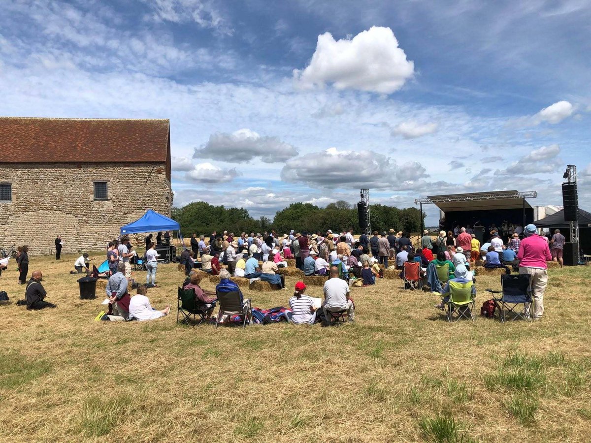 chelmsdio's tweet photo. You can tag us in your posts @chelmsdio or by using the #ChelmsDioLife hashtag.

Alternatively you can upload your photos directly to our website via 'Life Across the Diocese' at https://t.co/v2expPcAPr 

3/3
📸: Previous events https://t.co/riHXbpBs6E