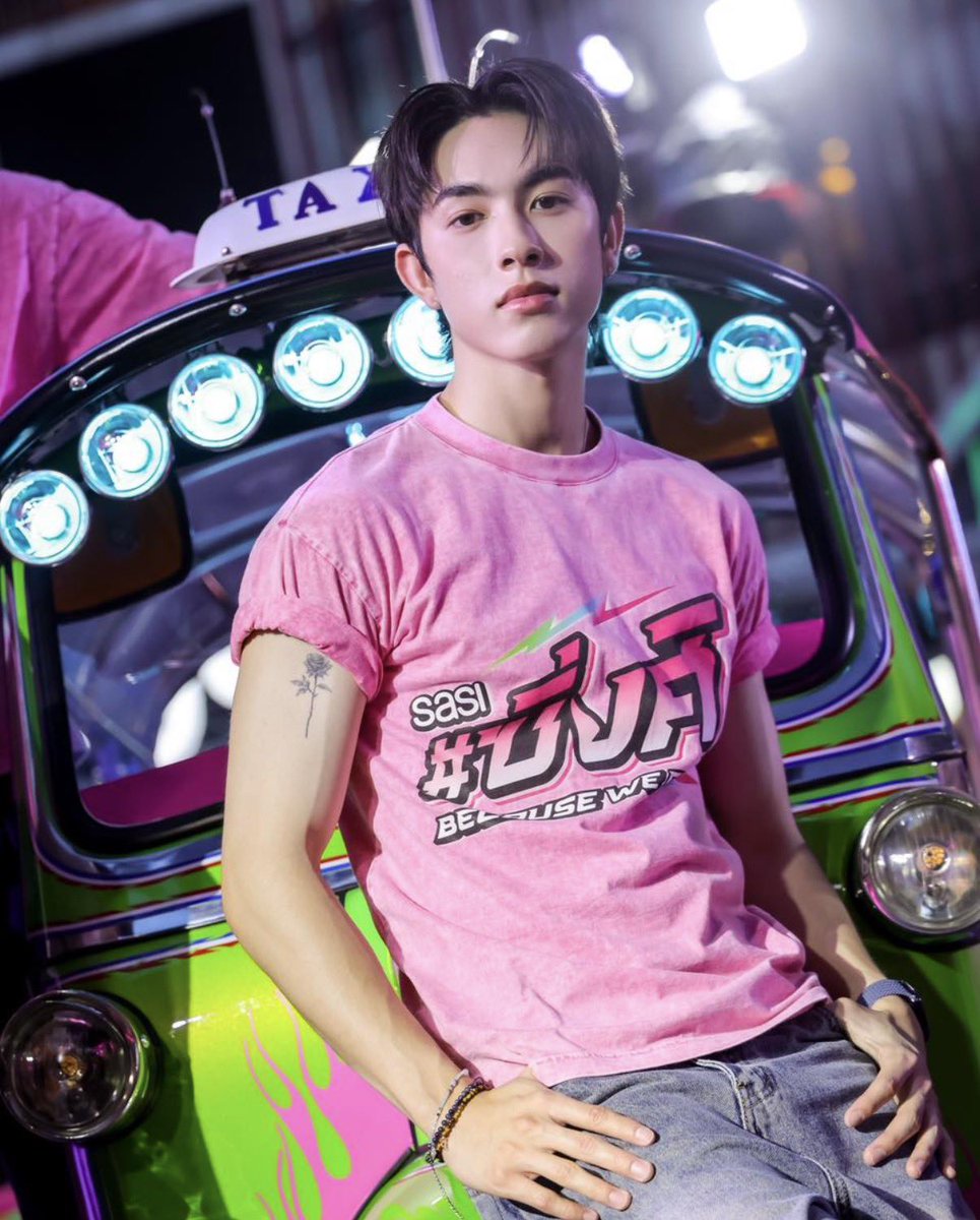 bbbrightongg's tweet photo. เสิร์ฟให้ 2แบบเลย เลือกเอาชอบชมพูไหน
#PROXIEOnglee 

ชมพูหวาน                         ชมพูเข้ม https://t.co/oWBAHHbWan