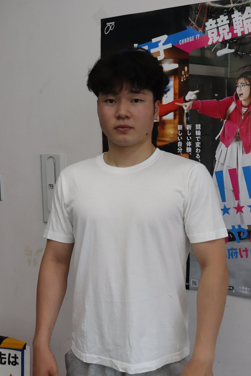 tokyosportsmid's tweet photo. 【#別府競輪】オールチャレンジの今シリーズで１２９期生６人が本デビューを迎える。最終７Ｒは地元ルーキーで在校１位＆卒記チャンプの沢田桂太郎が登場するぞ！

#沢田桂太郎　#坂井央雅　#田中衛太　#半田莉都

初日の全選手コメントはこちら👇
https://t.co/anuLrZsNJ6 https://t.co/tbUGUC9jqd