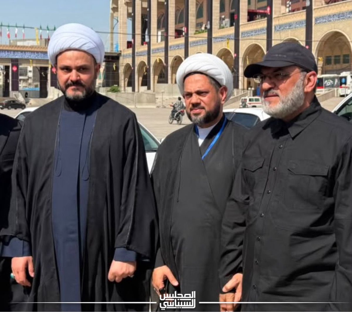 Ali_1AlAsadi's tweet photo. ⚫️ وفد المقاومة الإسلاميّة حركة النجباء برئاسة سماحة الامين العام الشيخ اكرم الكعبي وعضوية رئيس المجلس السياسي الشيخ علي الاسدي والوفد المرافق له في حضرة الشهيد السيد علي الخامنئي لتوديعة.

#كونوا_احراراً 
#قوموا_لله https://t.co/dYcjUhmYlt