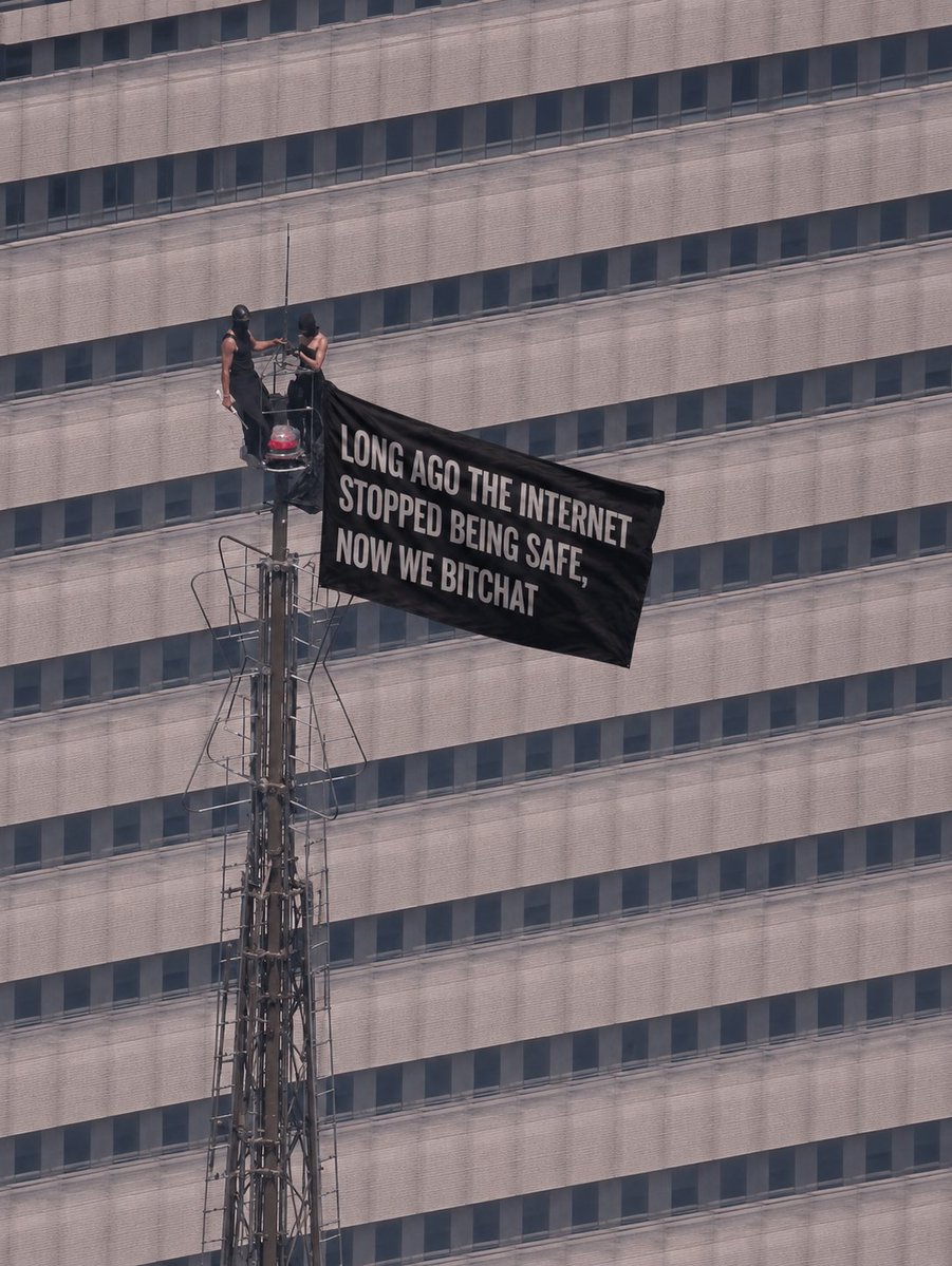 Bitchat Community tweet media