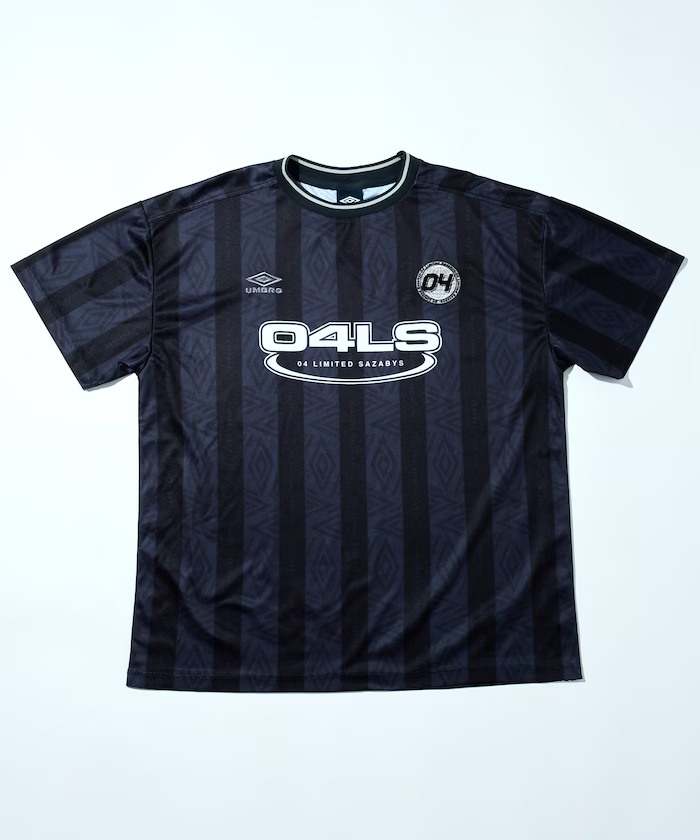 fullress's tweet photo. UMBRO × 04 Limited Sazabys コラボアイテムが2026年 7/9 12:00 発売 (アンブロ フォー・リミテッド・サザビーズ)

https://t.co/ufuI0WU61z
@04LS_nagoya
@04GENLS
@hirokaz04ls
@ogaryu69
@kouhei04ls https://t.co/D2E0eamCAz