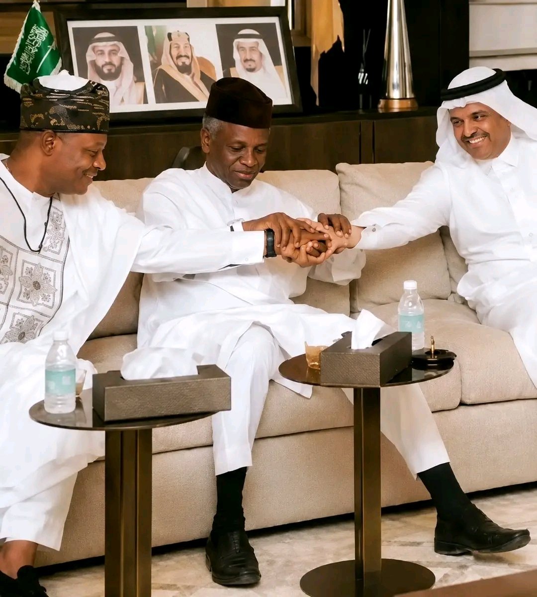 ishaqsamaila5's tweet photo. May we never mistake enemies for best friends.

1. Malam Nasir El-Rufai helped Senator Uba Sanibecome his Personal Assistant when he served as Director-General of the BPE.

2. He recommended him to Olusegun Obasanjo, who appointed him as Senior Adviser to the President during his tenure as Minister of the FCT.

3. As Governor, he appointed him as Political Adviser.

4. He supported and helped him secure election to the Senate for four years.

5. Above all, he chose him as his successor as Governor of Kaduna State.

But he repaid him by:

1. Ensuring that he celebrated his birthday in detention.

2. Observing Ramadan in detention.

3. Spending two Eid celebrations in detention.

4. Losing his mother while he had remained in detention for over 100 days.

@IU_Wakilii