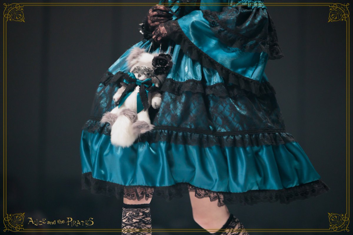 BABY,THE STARS SHINE BRIGHT ALICE and the PIRATES BRAND-NEW