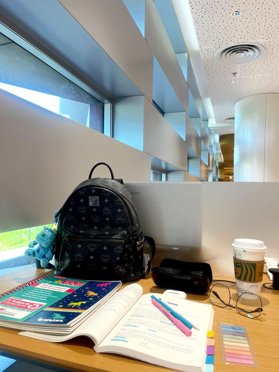 nickverwegen1's tweet photo. Mid-week slump = desk + coffee + 5-min scroll  No rush, just recharge. https://t.co/pjfJwog7Dc
