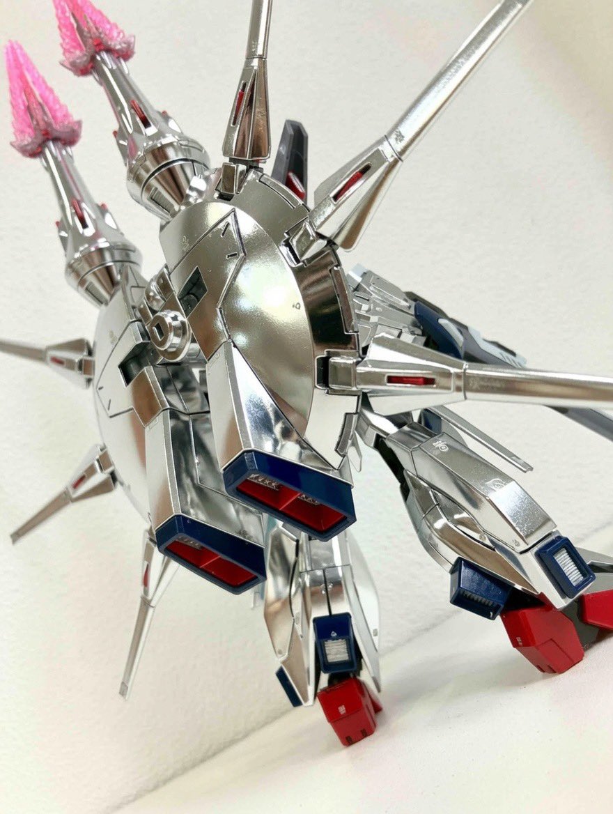 3765Denden's tweet photo. レジェンドガンダム、シュペルター作る合間の息抜きに作ったやつ
プラモの息抜きはプラモ…オタクあるある…
デルタザイン風のギンギラギンに

#ガンプラの画像を貼るとRTされると聞いて #プラモデルライフ #ガンプラ好きと繋がりたい https://t.co/gwk4lATmJ9