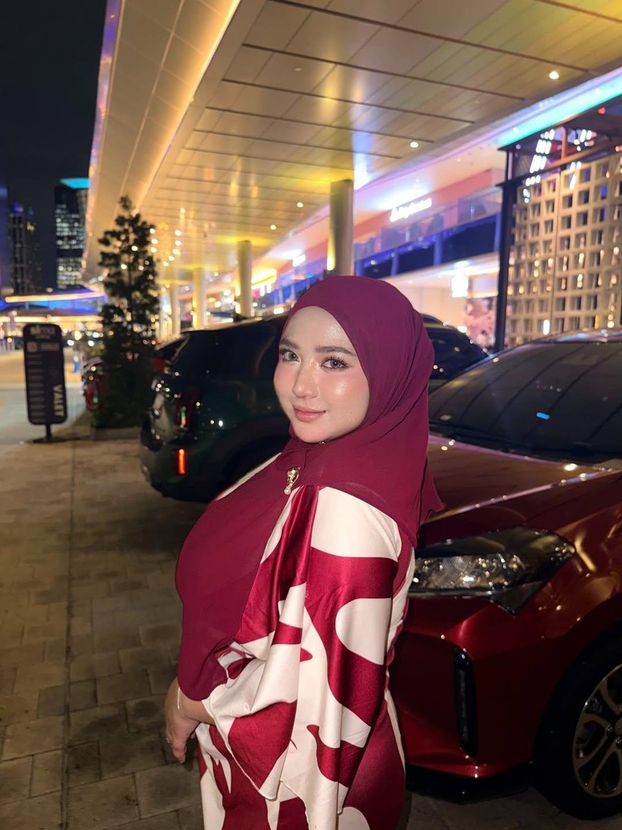 awekmantapnew's tweet photo. I taknak fake, i mengaku i memang buat ds. Thanks belanja i hotel mewah u 🥰🥰
Join group i sini 🤩🤩🤩
https://t.co/ybVgSkIr97

#dsmalay #awekmelayu #aweklokal https://t.co/BbwLjm4MsY