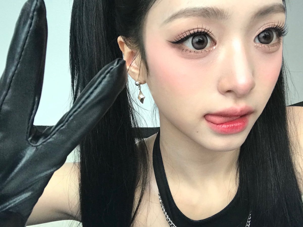 eringiBM's tweet photo. 金曜にご褒美すぎるビジュ https://t.co/GAxxKnTS0T