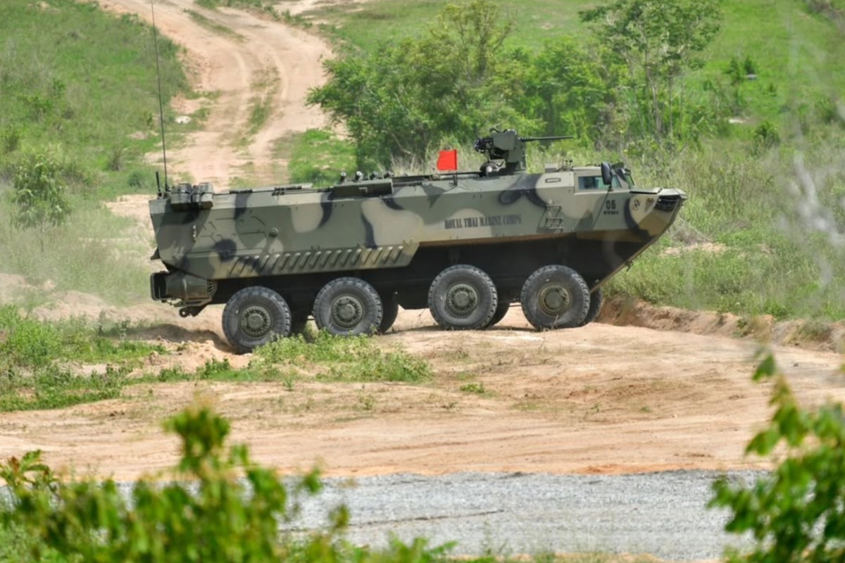 DylanMalyasov's tweet photo. A Thai amphibious vehicle has beaten Korean, Turkish and Czech rivals to win a deal with the Philippine Marines, its maker's first ever export sale.

https://t.co/DZxJrAPqbE https://t.co/e0mWKTyGdH