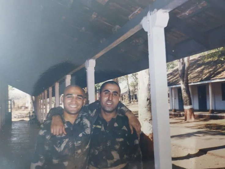 ShadowIND_IN's tweet photo. Cpt Vikram Batra. 
Cdo school Belgaum. https://t.co/NQsbJbUesP