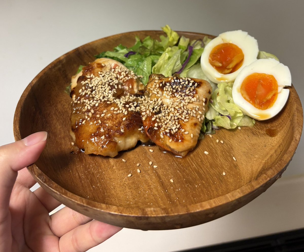 u8ayz's tweet photo. 最近、自炊をしてみている🌼
めっちゃ簡単なものだけど笑笑笑
ピーマンの肉詰め作りたい https://t.co/8ROfxosJxG