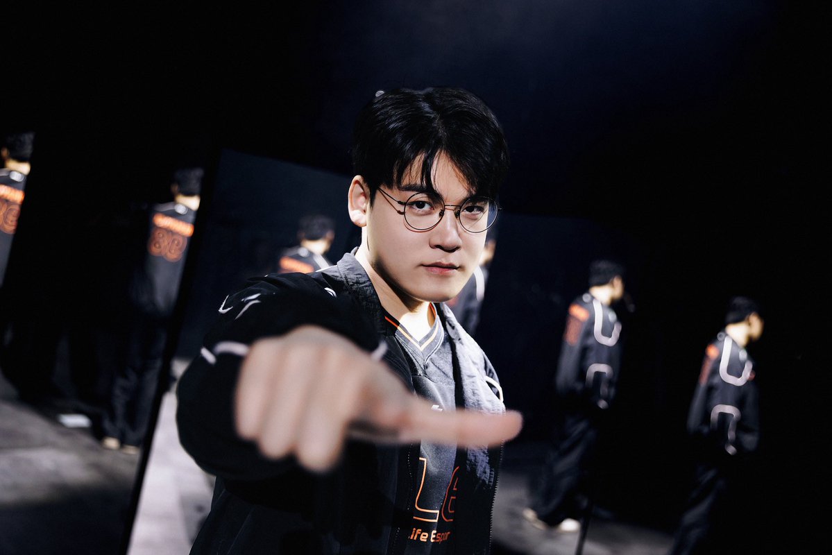 collyFG's tweet photo. 리즈유시 ㄷㄷㄷㄷㄷㄷ https://t.co/umERDl6oG6