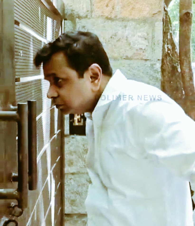 Pradeepmsg's tweet photo. அனிதா ராதாகிருஷ்ணனை காப்பாற்ற விரைகிறார் வக்கீல் வண்டுமுருகன் 🔥🔥 https://t.co/BWspATOgoS