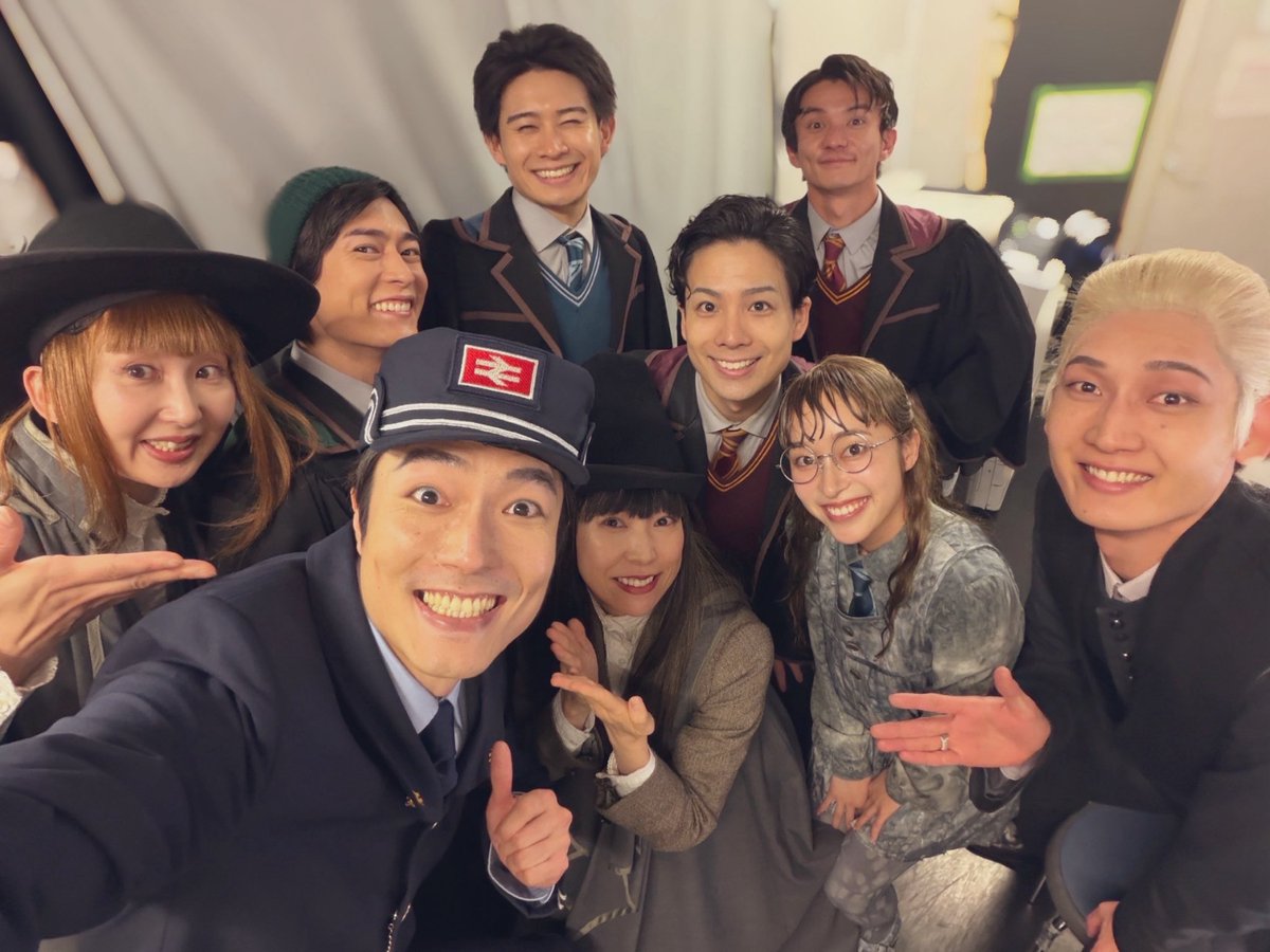 kkrktnknmsknbk's tweet photo. #ハリポタ舞台
本日も終了！
新鮮だけど、あの日々が続いているような不思議な感覚。スタッフの方々、駅長兄様方のサポートのお陰で、無事今日という日を迎えられました。
ありがとうございます！

久しぶりの駅長👨‍✈️出勤でしたが楽しかったぁ！！このままラストまで駆け抜けます！
#ハリポタ舞台ラスト https://t.co/HNX2Q5mBVO