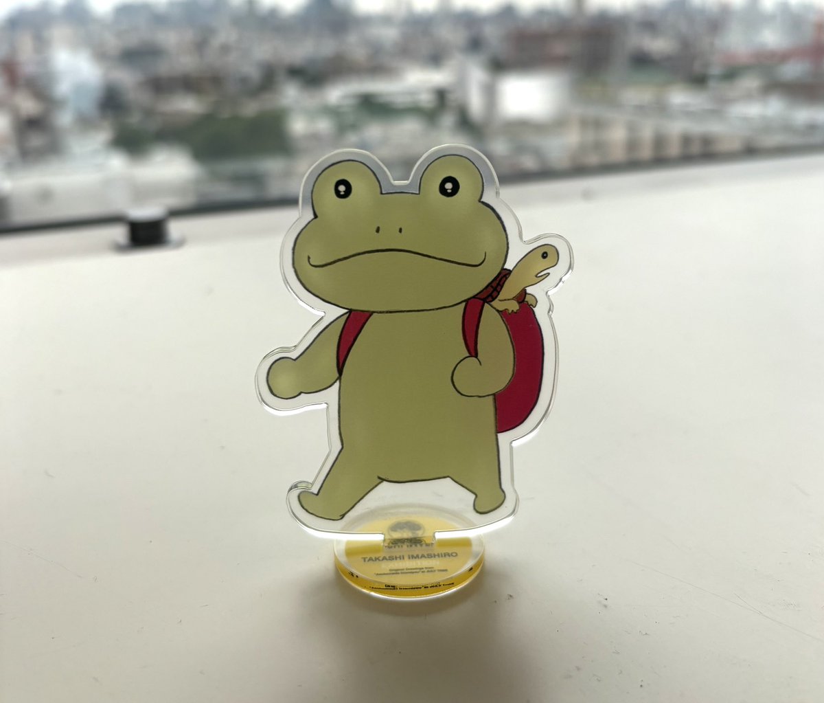anzucomic's tweet photo. 渋谷に程近い神泉で今日から始まった
#いましろたかし さんの原画展。
https://t.co/ye4QoV2VRA

早速、中の人は覗いてきました。
おしゃれな空間に、絵本『あそこまでいってみよう』の原画が
ズラリと展示。かえるちゃんに囲まれるという至福の時間でした。
その勢いで、アクスタ買っちゃった…！ https://t.co/pjelYgtEHR