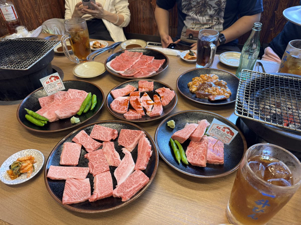 Shrinkin's tweet photo. 今日は一升びんと三重高校に行ってきました！見学できて、とても楽しかったです😊 https://t.co/yxheToJyAw