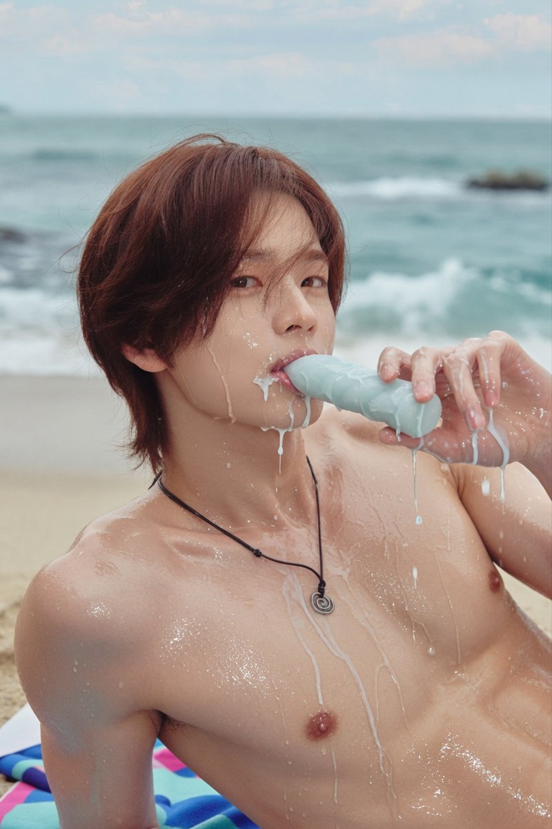 twsweats's tweet photo. shin-sempai lick his ice cream 🍦🍦 https://t.co/DqtOiC5C86