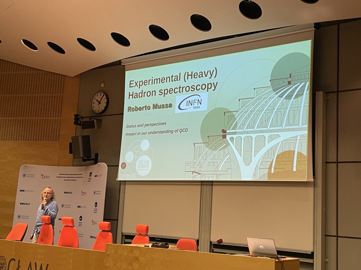 rothkopfAK's tweet photo. Time flies and it is already my last day at #ConfXVII @uniwroc. The morning session starts with interesting plenaries on gauge gravity duality by J. Erdmenger (@ct_qmat), EFTs for exotics ny A. Mohapatra (@PRLAhmedabad) &amp; heavy hadron spectroscopy by R. Mussa (@INFN_). https://t.co/uSFoH8MgJA