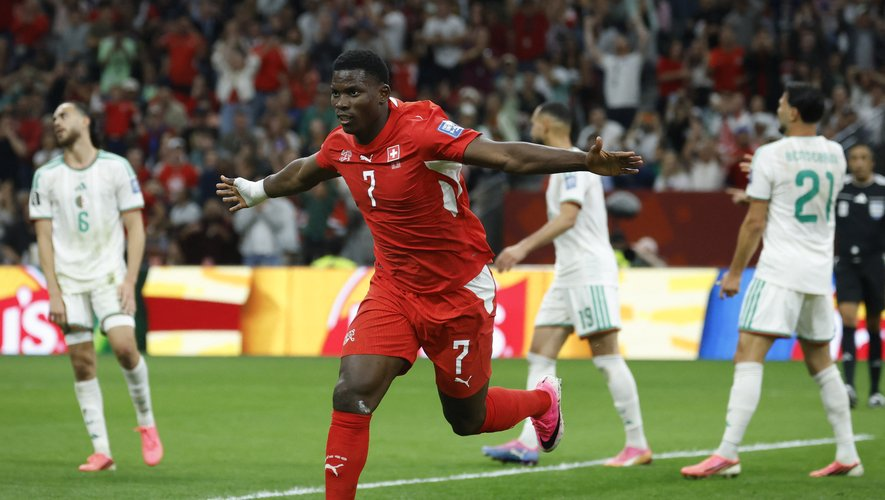 sai_monde's tweet photo. #Sport: L'Algérie a été éliminée de la Coupe du monde 2026 après sa défaite 0-2 contre la Suisse en seizièmes de finale
Les deux buts suisses ont été inscrits par Breel Embolo et Dan Ndoye, ce qui permet à la Suisse de poursuivre son parcours en huitièmes de finale https://t.co/9S8Jv6T03c