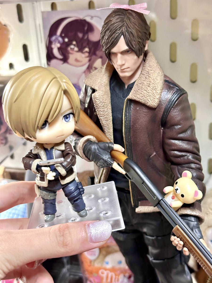 cutehamsy's tweet photo. holy moly!!!!!!!… (oomfs spoil me.. truly 🥹🩷)

#LeonSKennedy #ResidentEvilㅤ https://t.co/azh86qr5V8