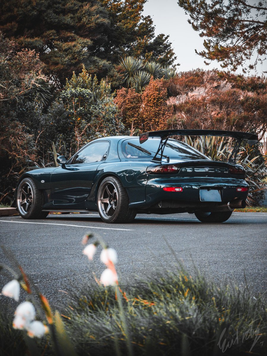 evilrotary7's tweet photo. Misty Friday afternoon, Rx7 #fujitaengineering #rx7 #FEED https://t.co/6Su9Pp49H2