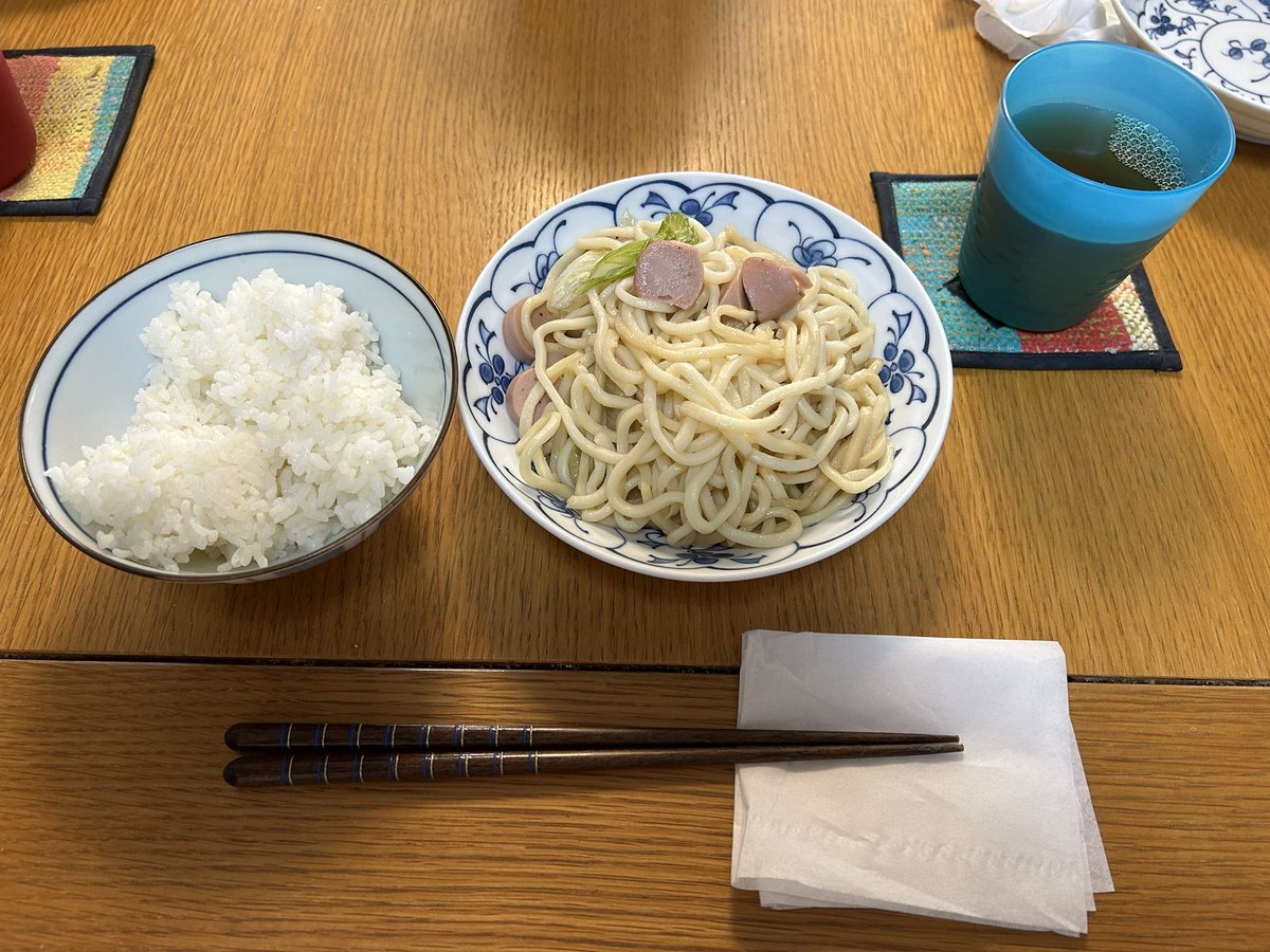 haduki2520's tweet photo. 今日の夕食🥢 https://t.co/k9bjNO1MR0