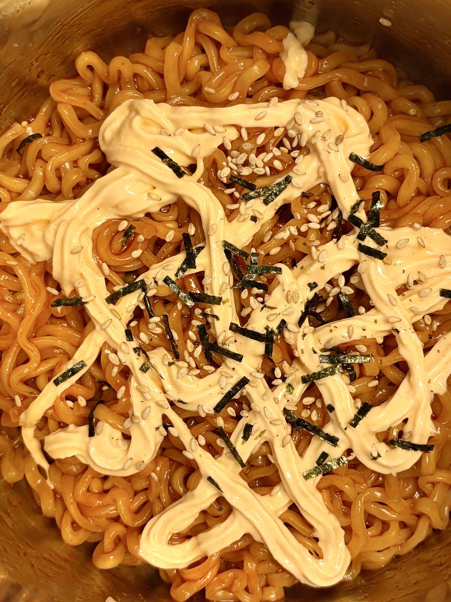 dom2_eat's tweet photo. 마 니 불닭볶음면 중독이다 https://t.co/bqNZe6ZVjT