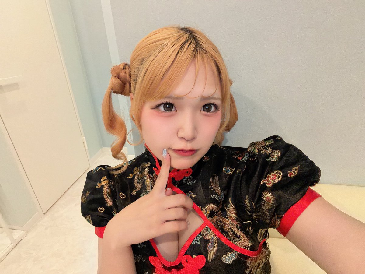 nyanpp32's tweet photo. @Hum1ta 宗右衛門町にあるマーメイドメイズいかがでしょうか！周防町エレガンスビルの4階です興味あったらお願いします(ˆ⩌⩊⩌ˆ)💘★
ご新規様のみほ1,000円です！ https://t.co/NEBMWYl9v4