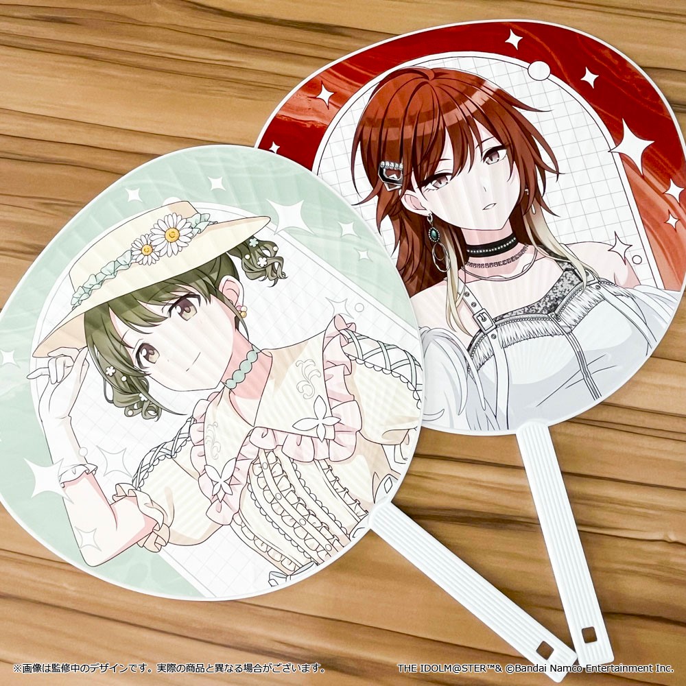 shinyc_official's tweet photo. ✦・・・━━・
  #シャニマスソロライブMSP
公式グッズ事前販売ファイナル
　　　　　　　・━━・・・✦

大きなイラストが目を引くジャンボうちわ✨

裏面にもアイドルのお顔があしらわれたおしゃれなデザインがポイントです🎵

◇受注は7/12(日)まで！
https://t.co/kfxoOsCppU https://t.co/rNgoqe62sN