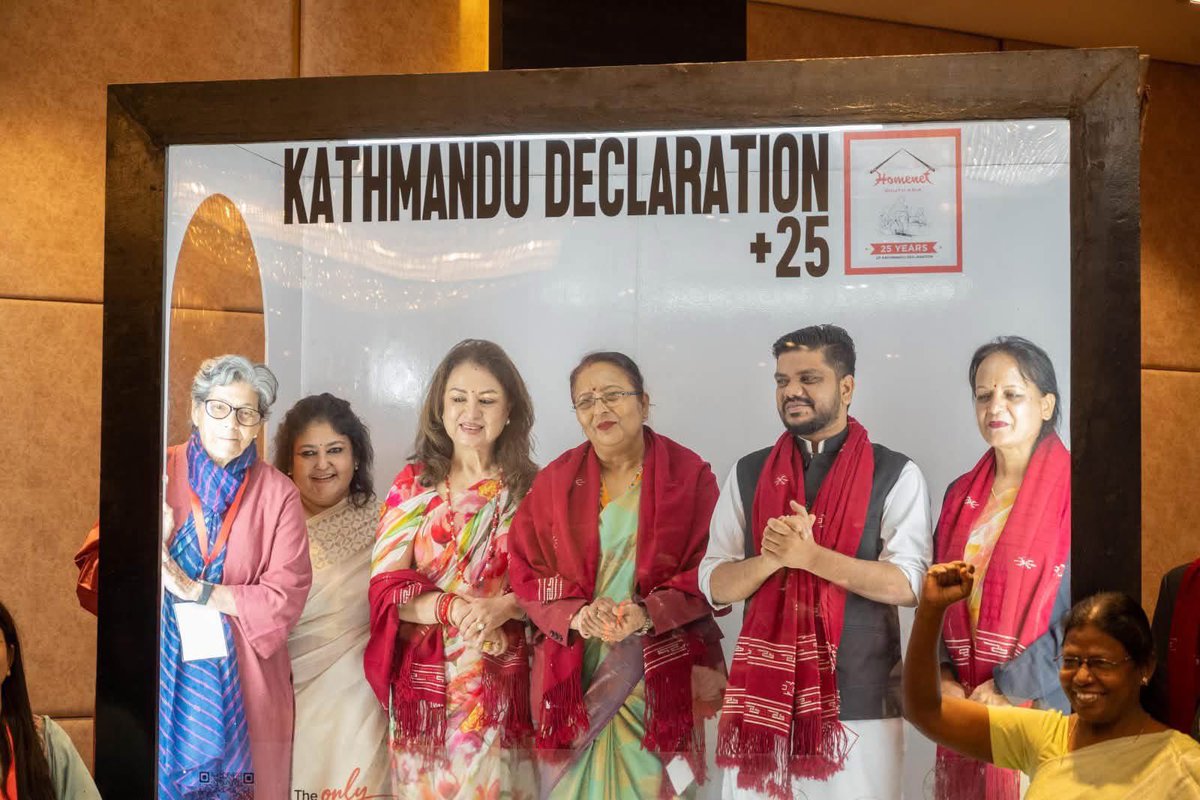 bandanarana2014's tweet photo. Honoured to join 25th Anniversary of the #KathmanduDeclaration on Home-Based Workers. Having worked with this movement for many years  it was inspiring to witness the progress achieved through solidarity and collective action. Congratulations to @HomeNet_SAsia https://t.co/eXdIeEgB9f
