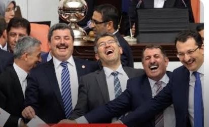 haberaktifcom's tweet photo. Hem milletvekili hem de milletvekili emeklisi olanların toplam aylık geliri 510.840 TL’ye çıktı. https://t.co/0RzpPvqj8M